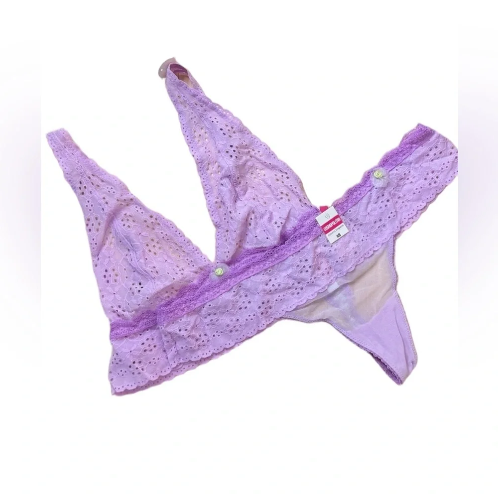 Cosmopolitan Lavender Eyelet Lace Bralette & Panty Set Lingerie NWT Size Medium